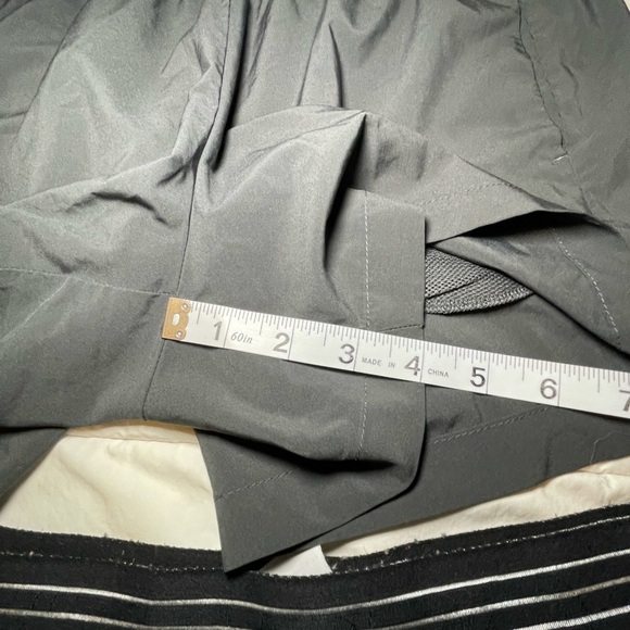 2 Nike Gray Dri Fit Women’s Athletic Shorts size Medium - Picture 8 of 12